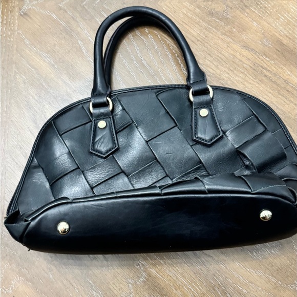 Black Leather Bag . Tignanello Medium in Excellent condition - Picture 4 of 6